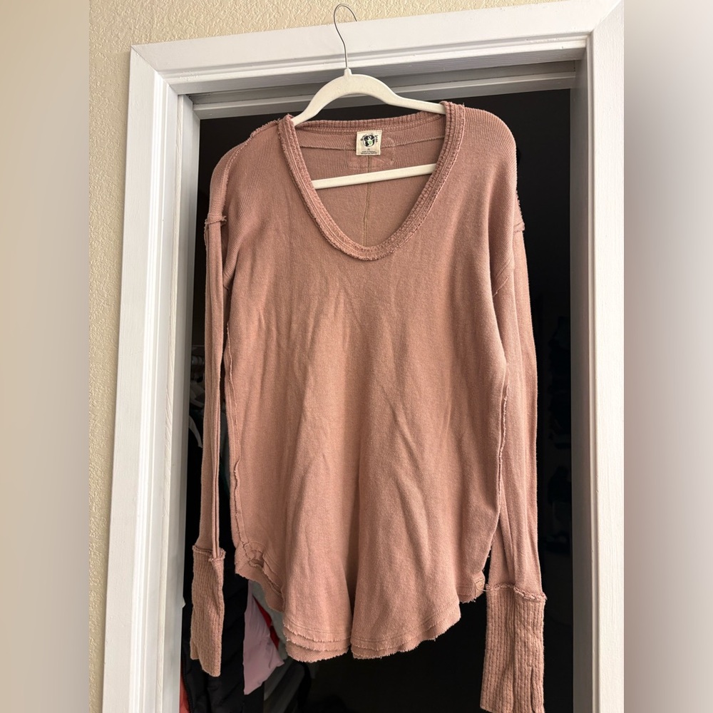 FREE PEOPLE long sleeve rust color size XS ✨